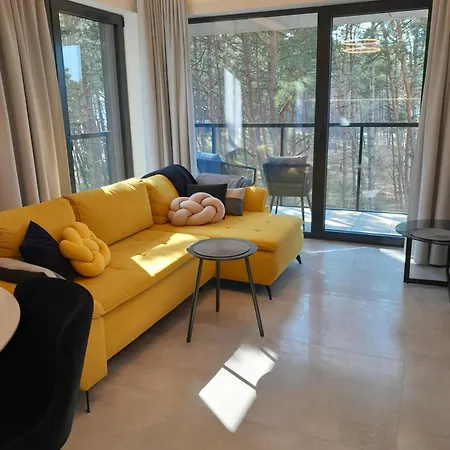 De Luxe By Maria Kolobrzeg - Shellter