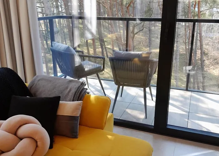 De Luxe By Maria Kolobrzeg - Shellter *