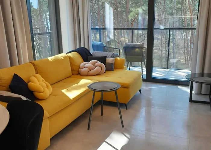 De Luxe By Maria Kolobrzeg - Shellter